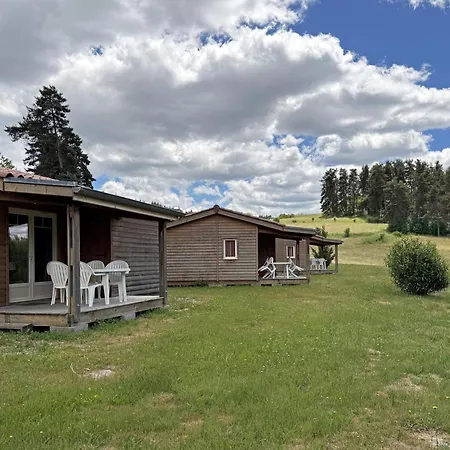 Avec Animaux Admis, Nature Preservee - 4 Pers. - Fr-1-496-402 Landsted Usson-en-Forez